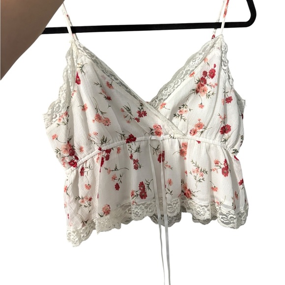 American Eagle Outfitters Tops - American Eagle Lace Floral Cropped Blouse